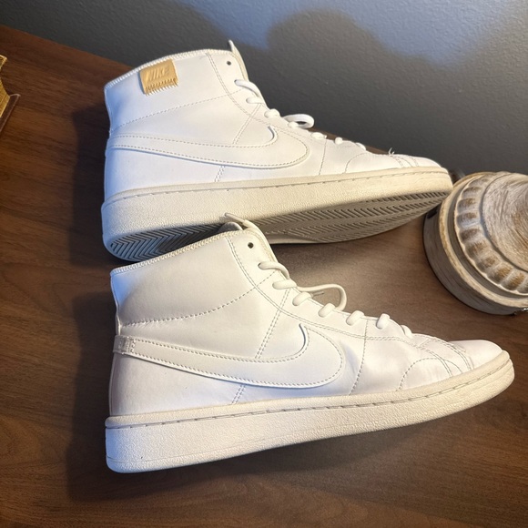 Nike Court Royale 2 Mid 'Triple White' High Top Women’s 9.5 - Picture 2 of 4
